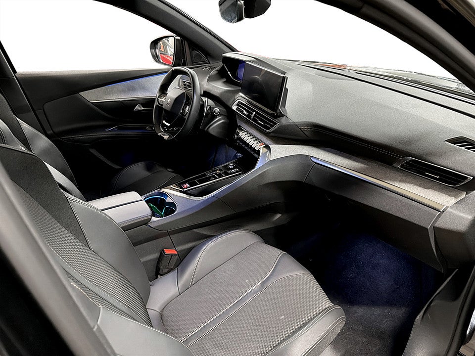 Bild på Peugeot 5008 GT 1.2 PT 130hk Aut 7-SITS B-KAMERA