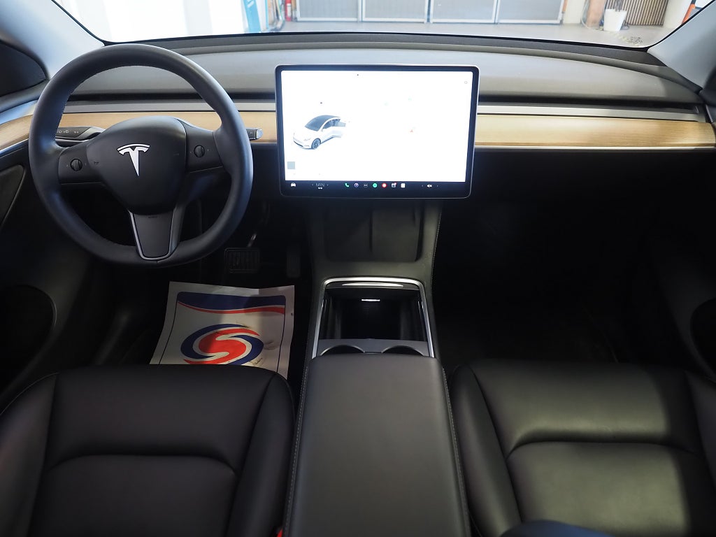 Tesla Model Y Long Range AWD 514hk Moms 20" Induction Pano 2021