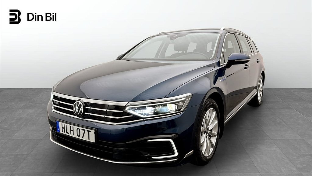 Volkswagen Passat Sportscombi GTE GTE TSI218 DSG Executive P-Värmare/Drag