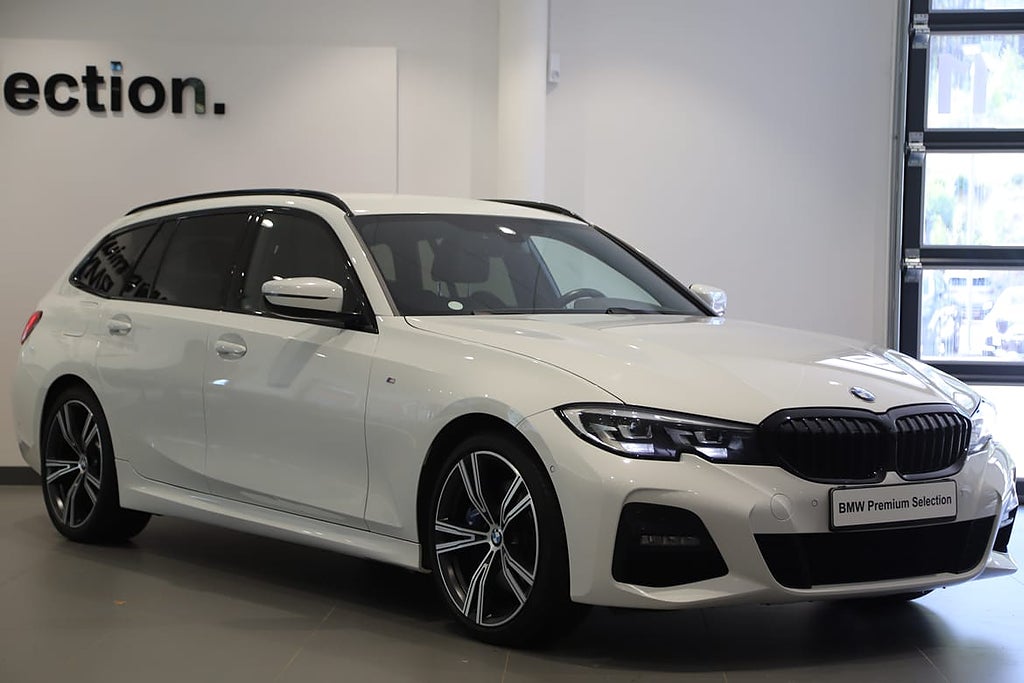 BMW 330i M Sport Värmare Navi Dragkrok - Autowåx Bil