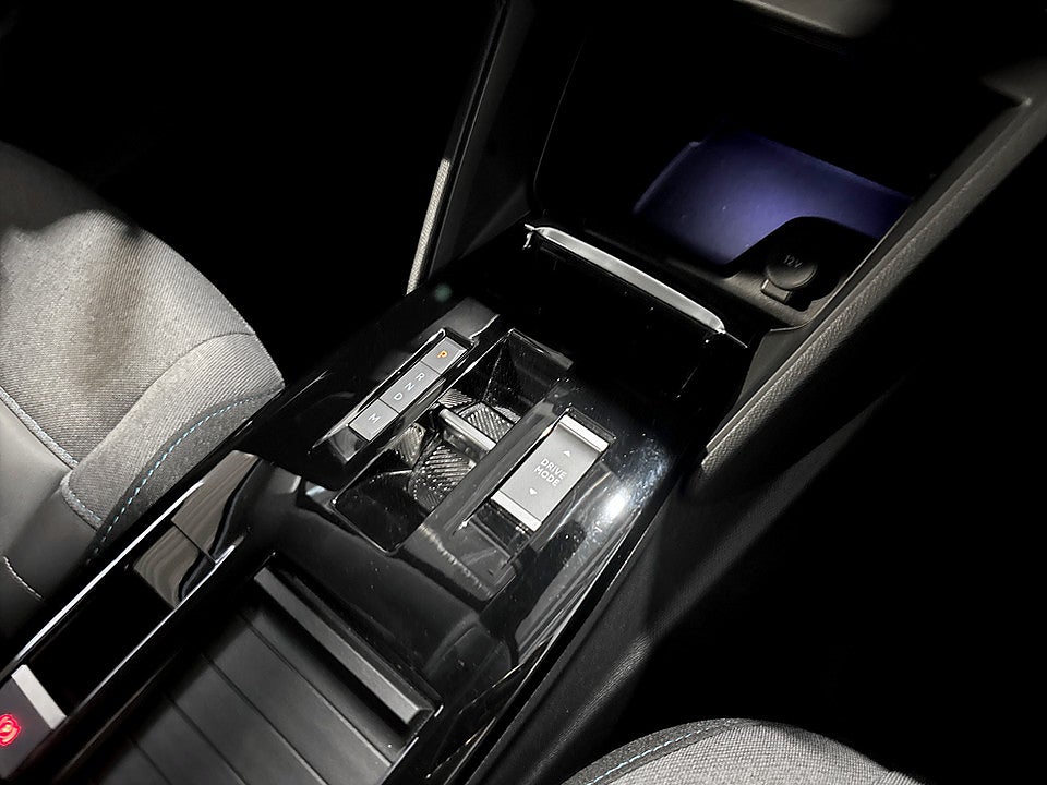 Bild på Citroën C4-X Shine 1.2 PT 130hk Aut B-KAMERA CARPLAY