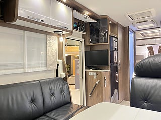 Husbil-integrerad Frankia PLATIN 14 av 33