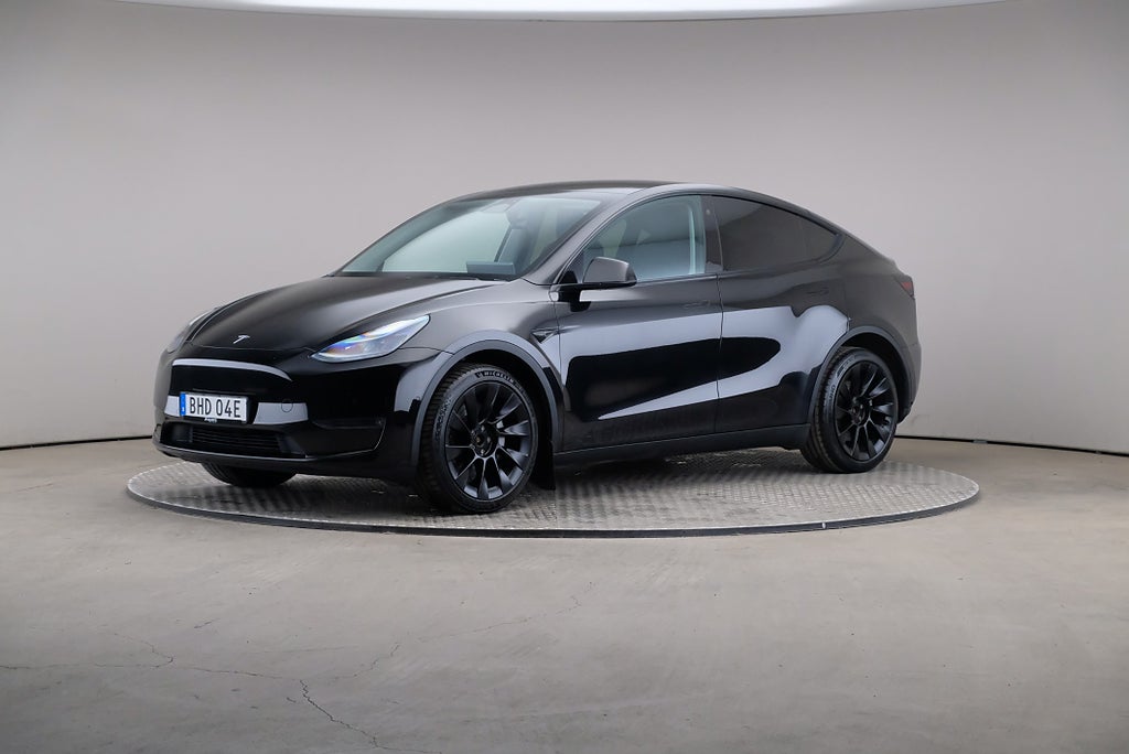 Tesla Model Y Long Range AWD 514hk 4,95%
