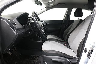Halvkombi Hyundai i20 9 av 18