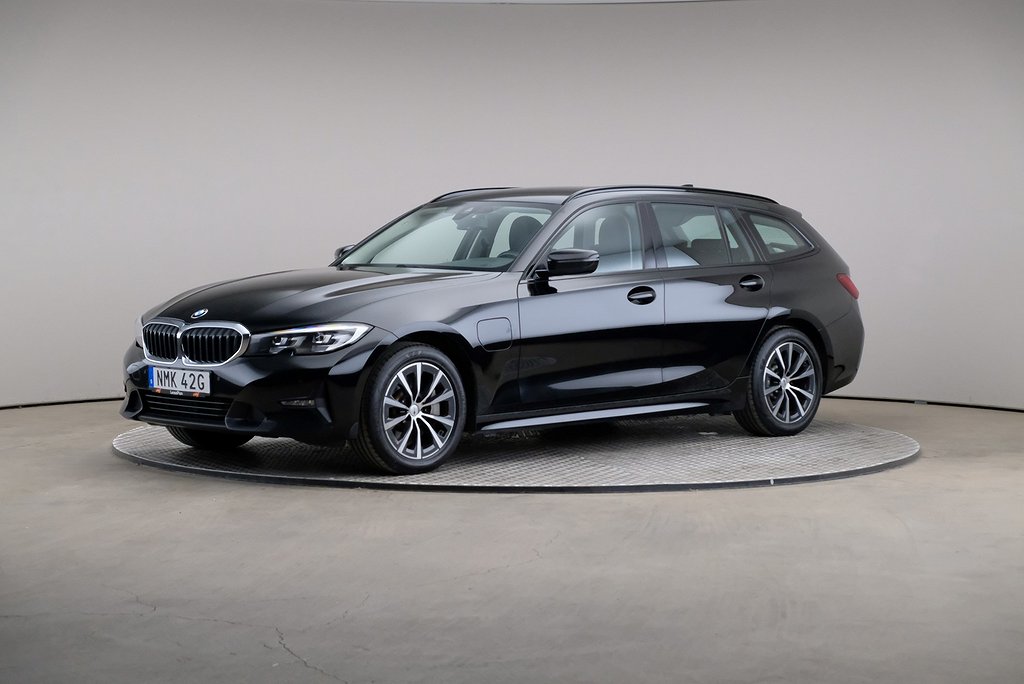 BMW 330e Series 3 Xdrive Touring Sport Line Connected Drag