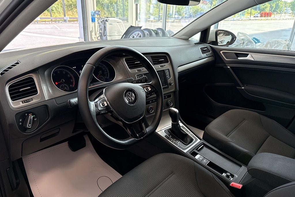 Volkswagen Golf Sportscombi 1.2 TSI Adaptiv/CarPlay/P-Sensorer