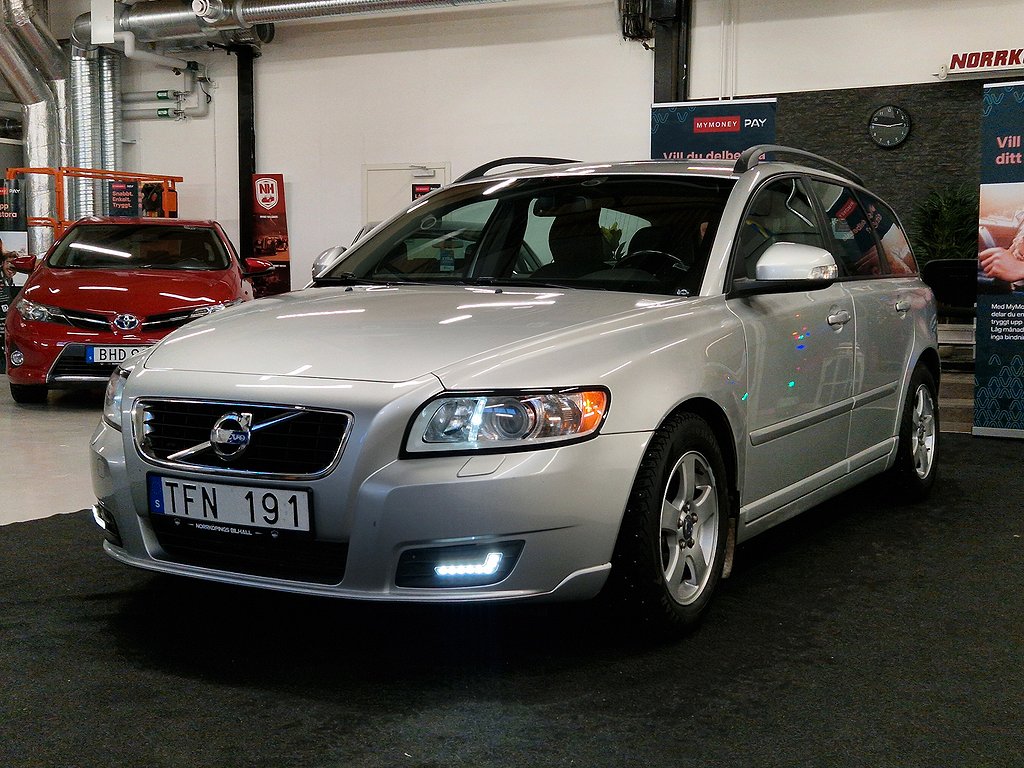 Volvo V50 D2 Kinetic Euro 5 ToppSkick/Servad/Bör ses/