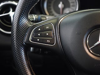 SUV Mercedes-Benz GLA 19 av 22