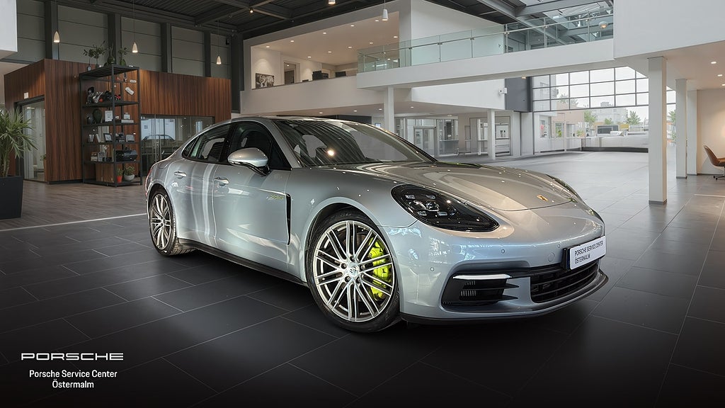 Porsche Panamera 4 E-Hybrid