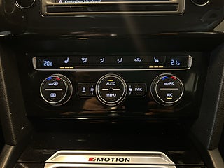 Volkswagen Passat Sportscombi 2.0 TDI 4M/S&V-Däck/MoK/B-kamera/Drag/Psens
