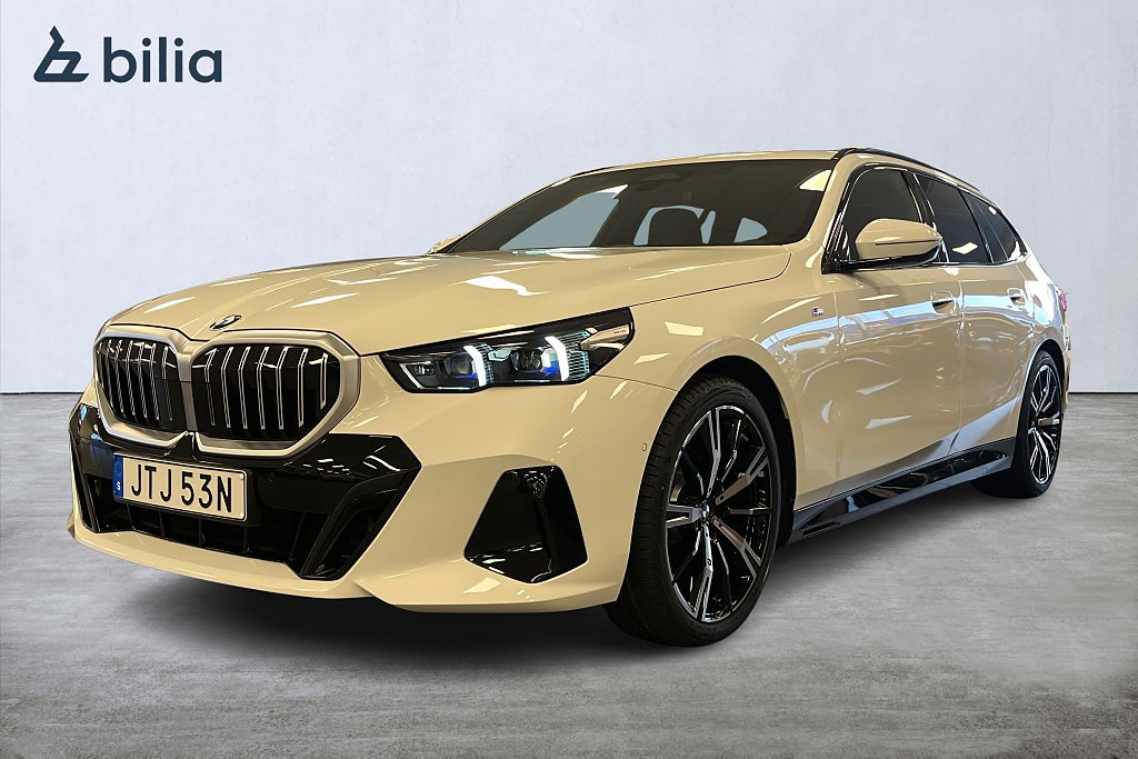 BMW 520d xDrive Touring | M Sport | Värmare | Drag | Adaptiv LED