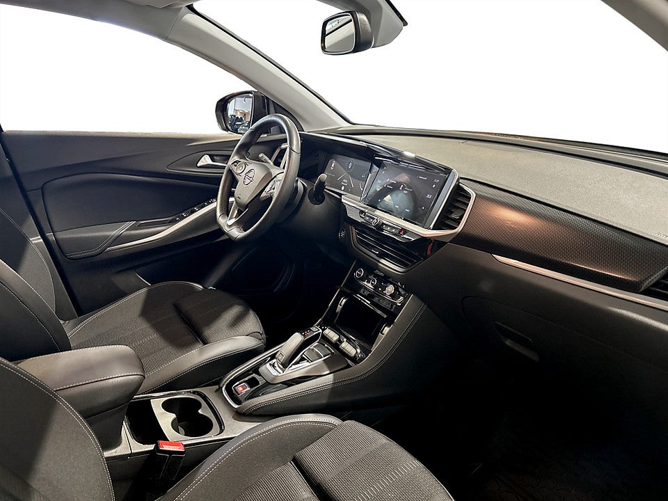 Bild på Opel Grandland GS 1.2 Turbo 130hk Aut  B-KAMERA CARPLAY