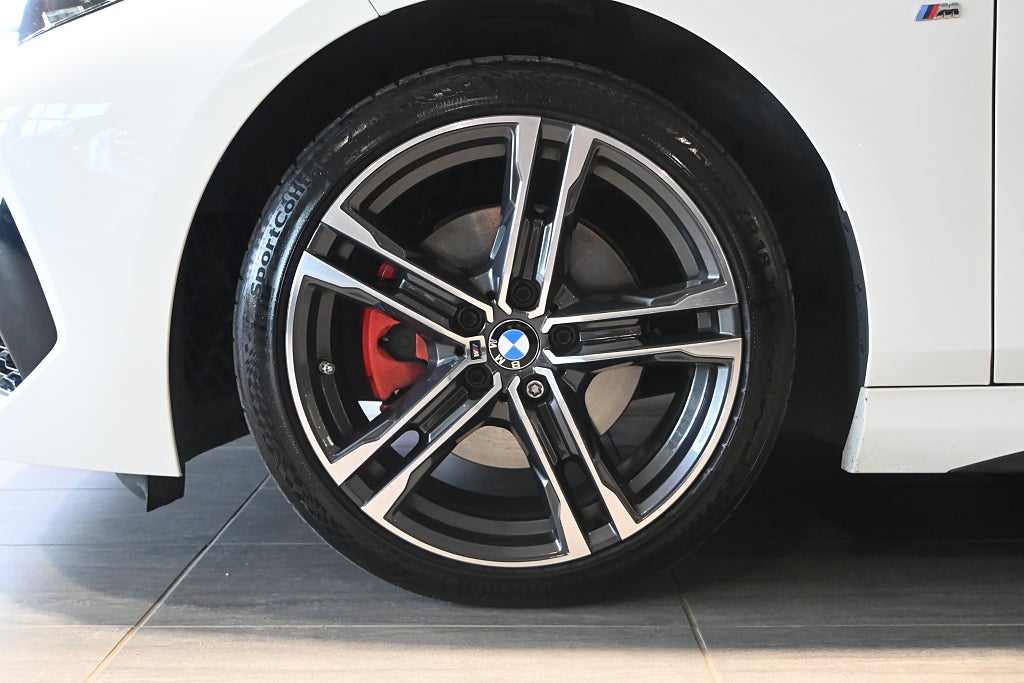 BMW 218i 2021 - miniatyr 6