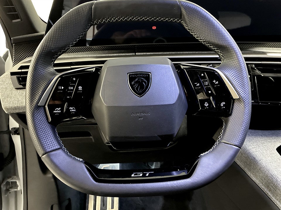 Bild på Peugeot 5008 GT Hybrid 145hk Aut 7-SITS B-KAMERA CARPLAY
