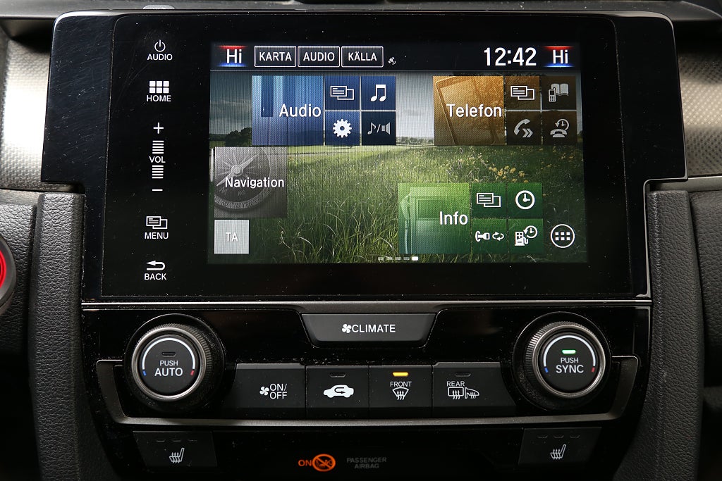 Honda Civic 1,5 i-VTEC Turbo 182hk 5D Panorama Skinn Drag 2017