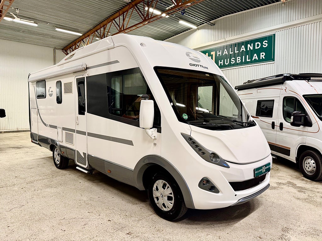 Giottiline G-Line 938 Queensbed Solpanel 4-bädd B-kort 