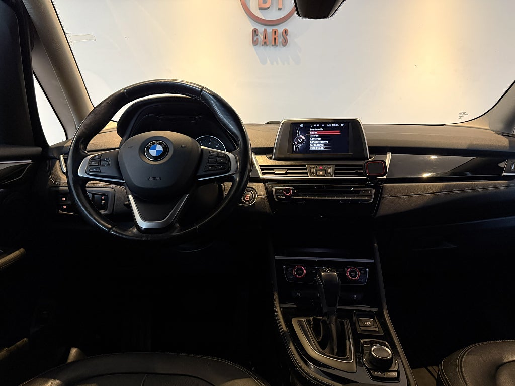 BMW 218 d GRAND TOURER 7-SITS LUXURY LINE DRAG B-KAM HELSKINN