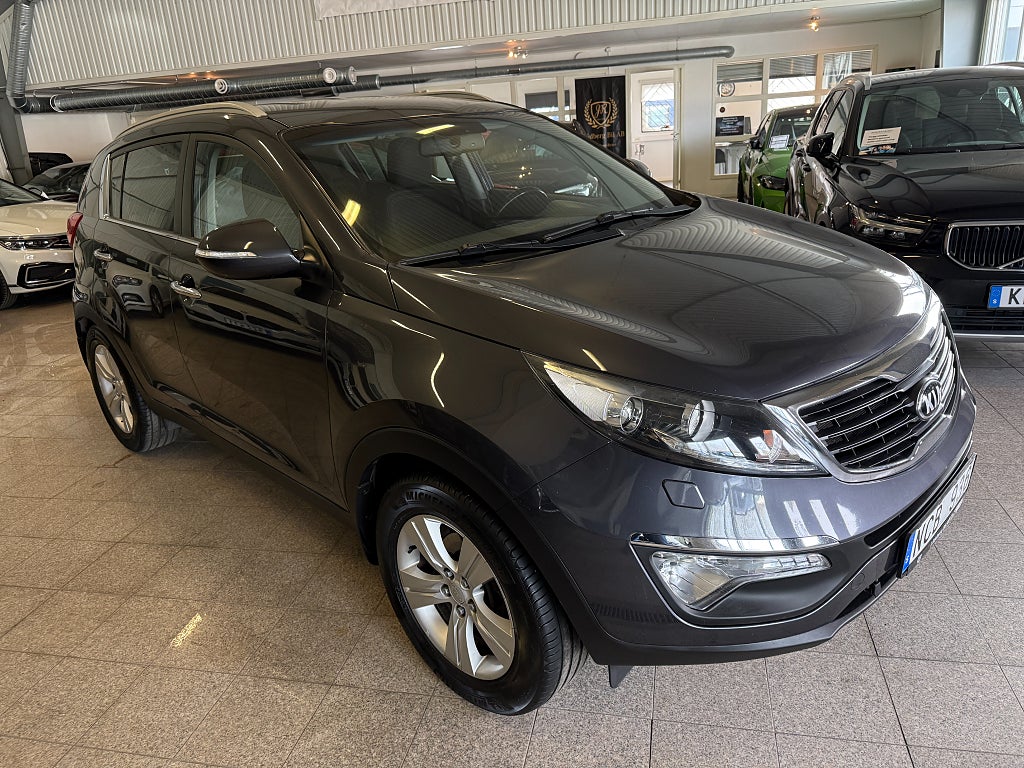 Kia Sportage 1.7 CRDi EX 115hk Ny bes Drag Motorvärmare Vinterhjul 