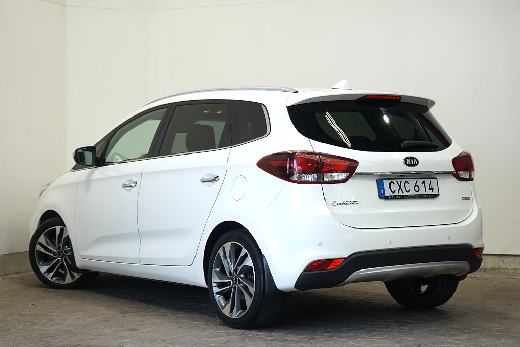 Kia Carens 1.7 GLS Advance Plus B-kamera Carplay 7-sits 141hk