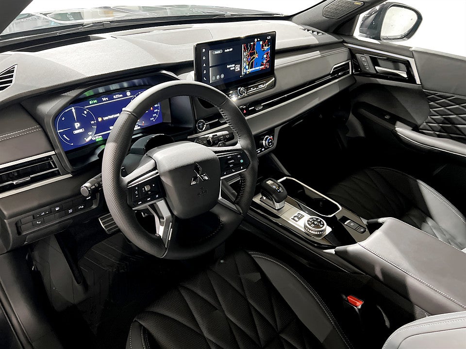 Bild på Mitsubishi Outlander Black Edition PHEV - OMGÅENDE LEVERANS!