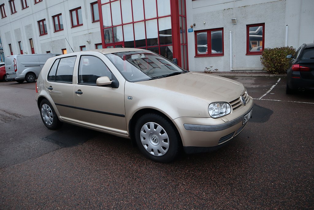 Volkswagen Golf 5-dörrar 1.6 Euro 4