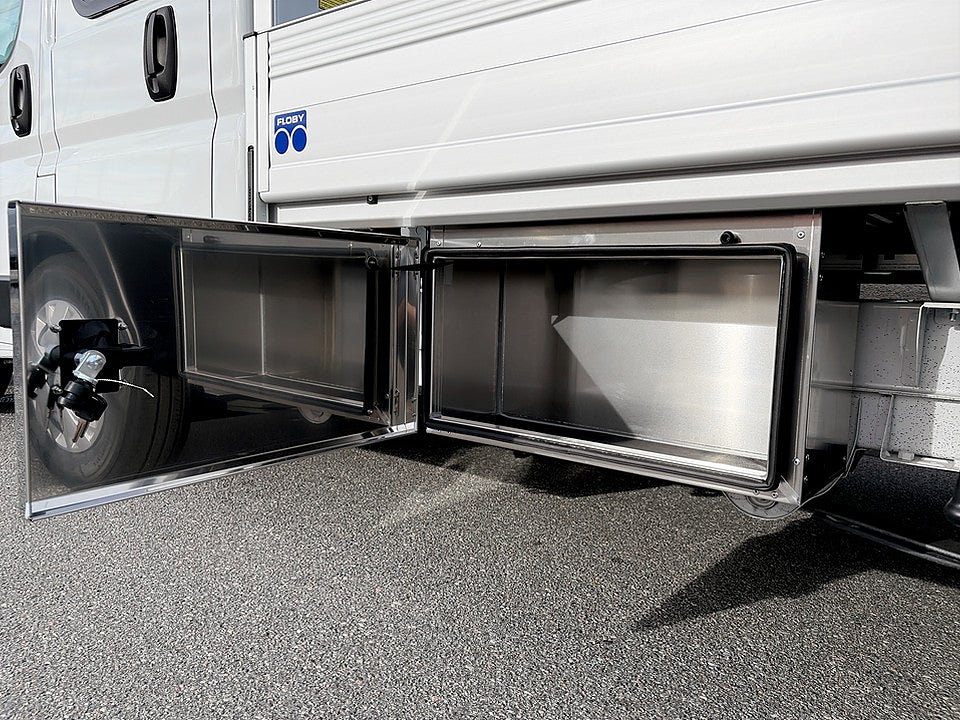 Bild på Peugeot Boxer DH Flak L3050 180hk Aut - OMGÅENDE LEVERANS!