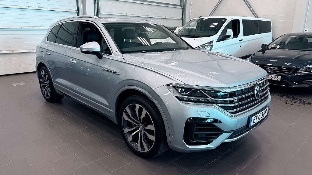 Volkswagen Touareg 3.0 V6 TSI R-LINE MAX UTRUSTAD 4MOTION