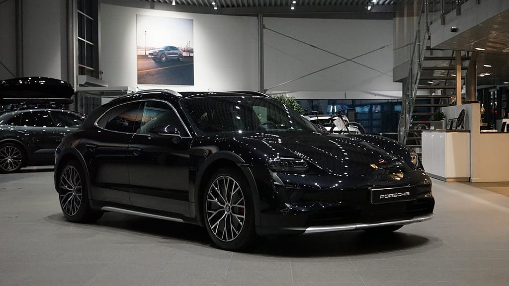 Porsche Taycan 4S Cross Turismo