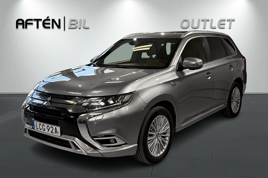 Mitsubishi Outlander 2.4 AWD 224hk PHEV  Business Drag Carplay 360° Skinn