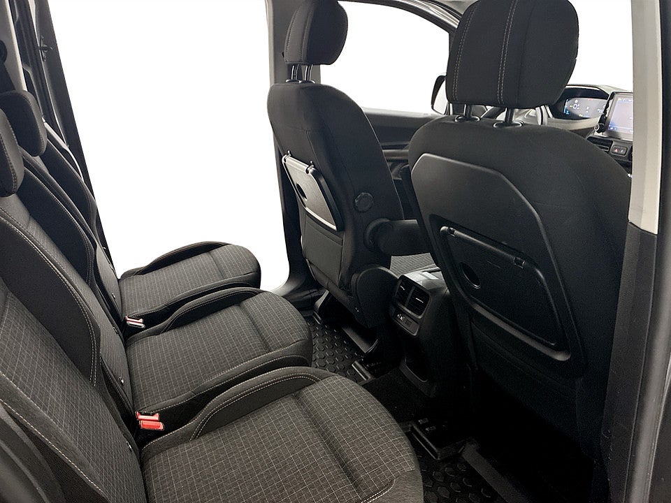 Bild på Peugeot e-Rifter GT 136hk Aut L2 7-SITS CARPLAY NAVI