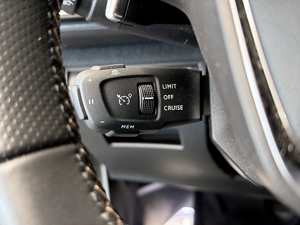 Bild på Peugeot 3008 GT 1.2 PT 130hk B-KAMERA CARPLAY