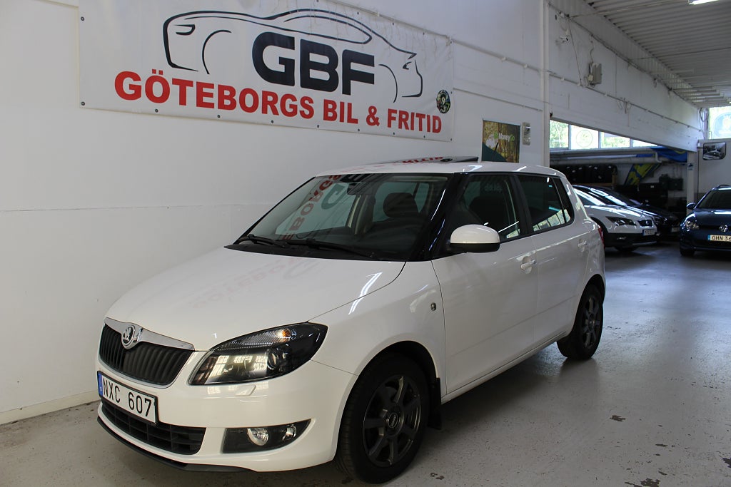 Skoda Fabia 1.2 TSI * 6977 Mil / Nyservad / Taklucka *