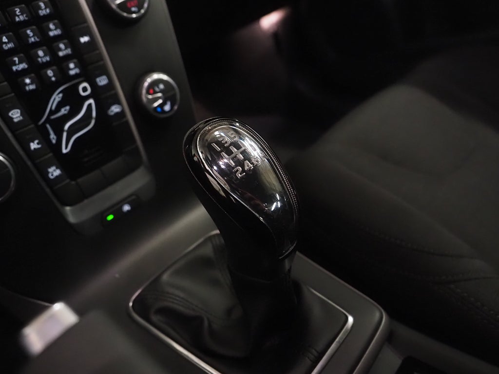 Volvo V40 T2 122hk Kinetic | Farthållare | Bluetooth | 2016