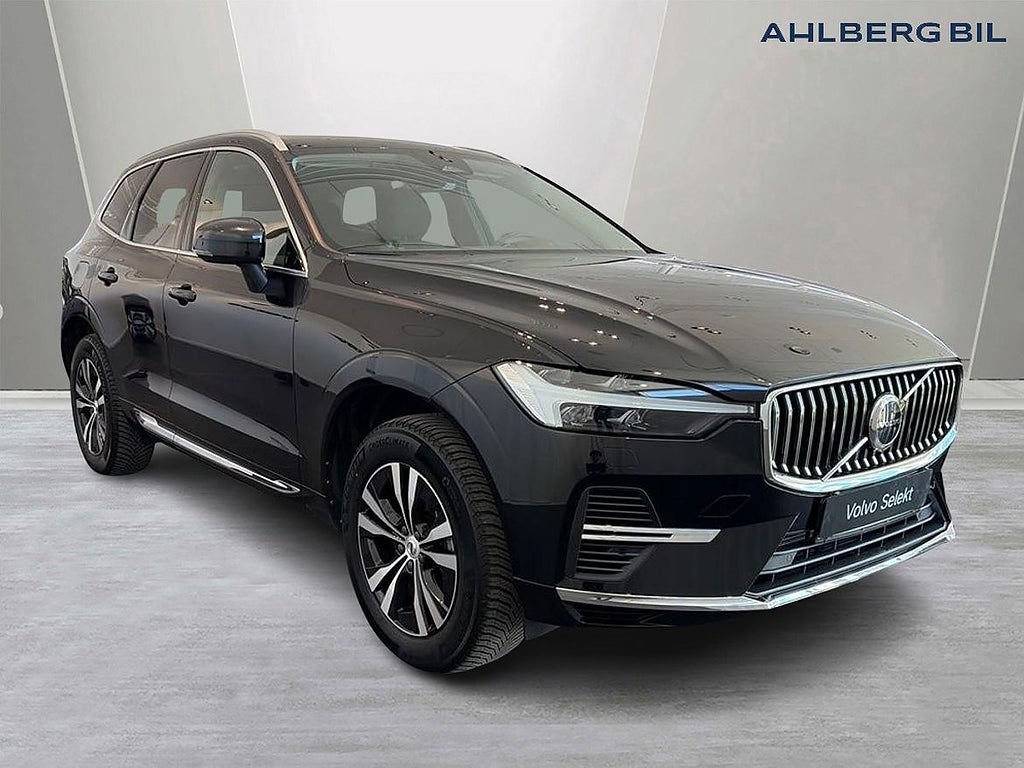 Volvo XC60 Recharge T6 Core Edition, Backkamera, Navi, Panorama, Tonade rut