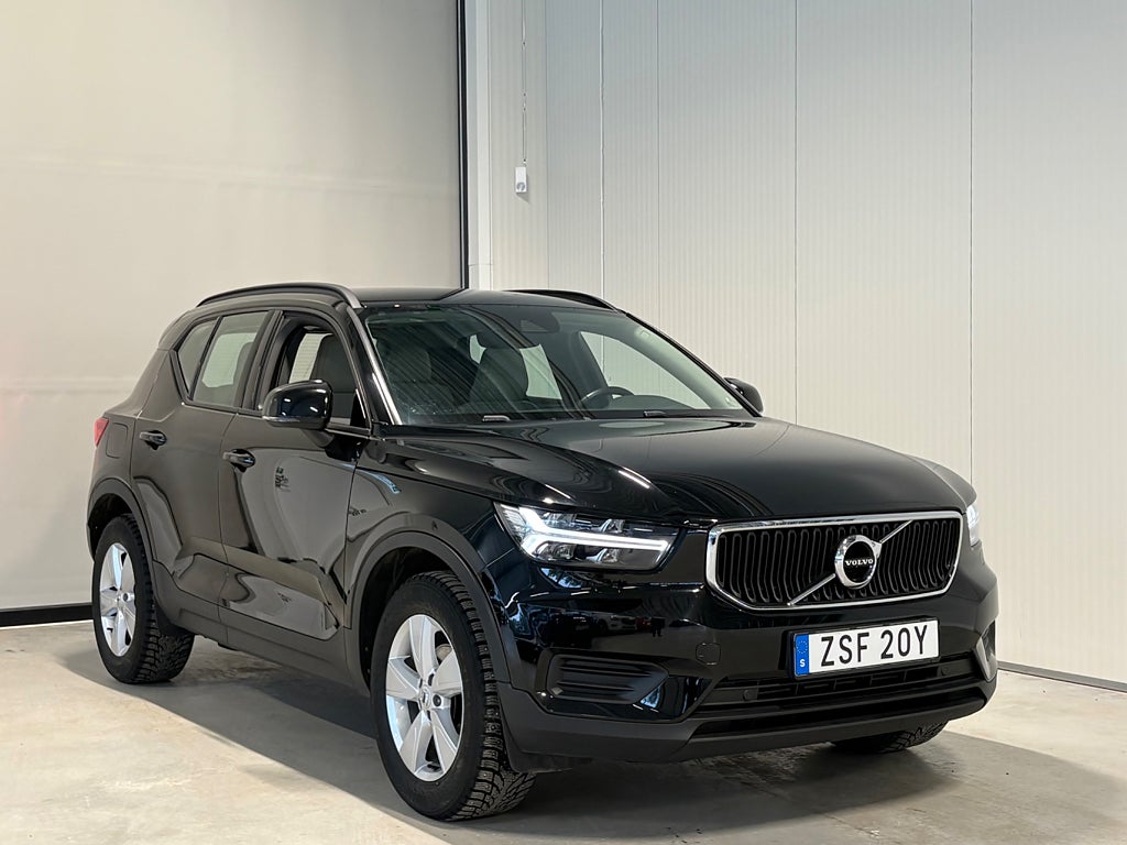Volvo XC40 T3 Business Navi Dragkrok Värmare Voc Nyservad Carplay