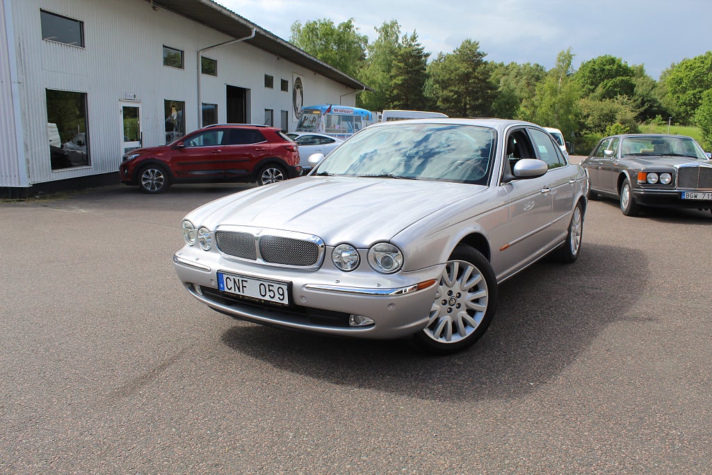 Jaguar XJ 4,2 V8 MYCKET fin bil