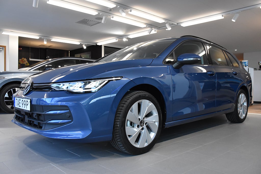 Volkswagen Golf Sportscombi 1.5 eTSI 150hk *LAGERKAMPANJ!*