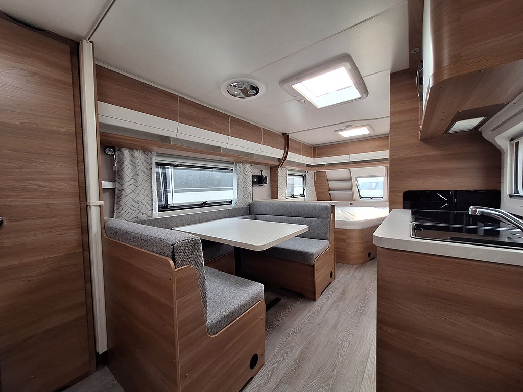 Hobby De Luxe 560 KMFe Barnkammare, Micro, Kampanjprodukt!