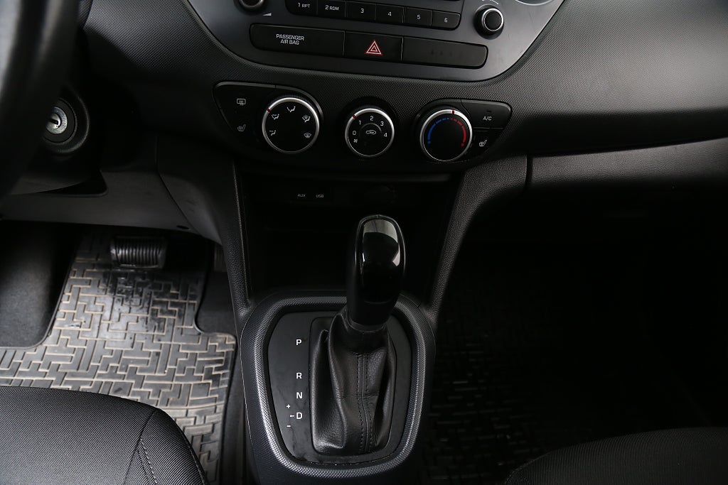 Hyundai i10 1,0 blue 67hk Comfort Automat Facelift Nyservad 2017