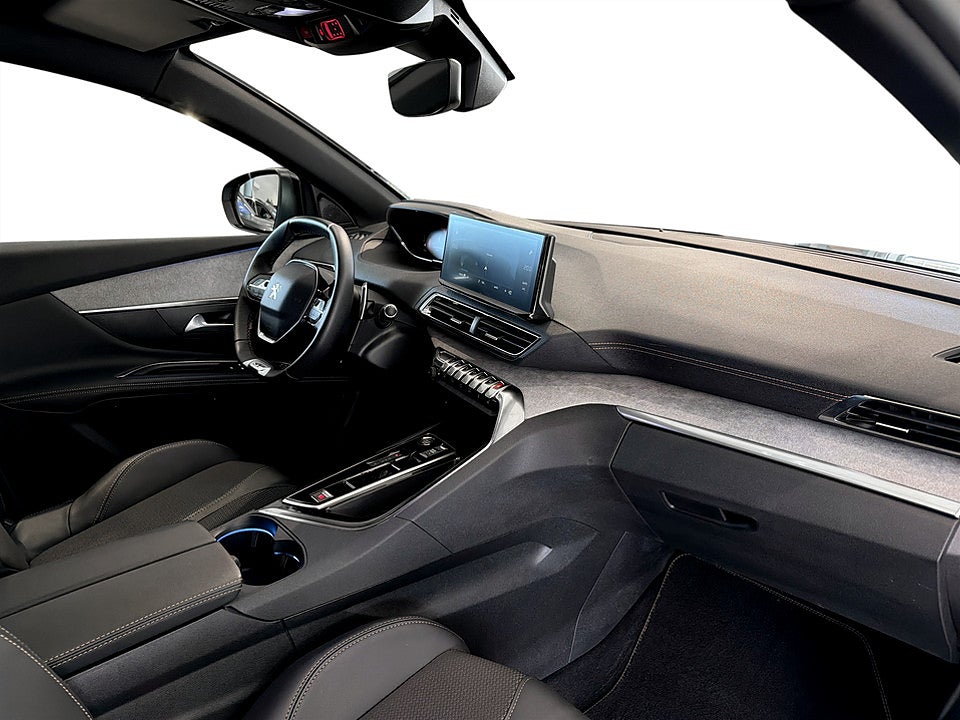 Bild på Peugeot 5008 GT 1.2 PT 130hk Aut 7-SITS B-KAMERA CARPLAY