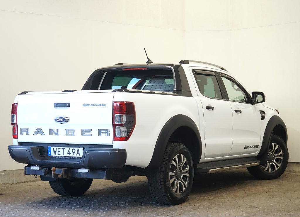 Ford ranger Dubbelhytt 2.0 Bi-Turbo 4x4 B-kamera D-värmare 214 hk