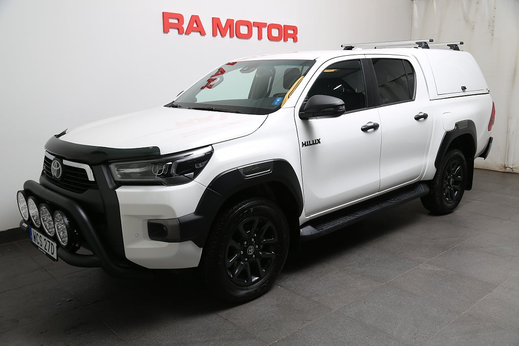 Toyota Hilux Dubbelhytt 2,8 MHEV 204hk Invincible 4WD Flak/Kåpa Moms 2026