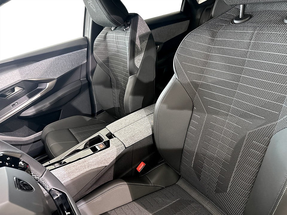 Bild på Peugeot 3008 Edition Hybrid - OMGÅENDE LEVERANS!