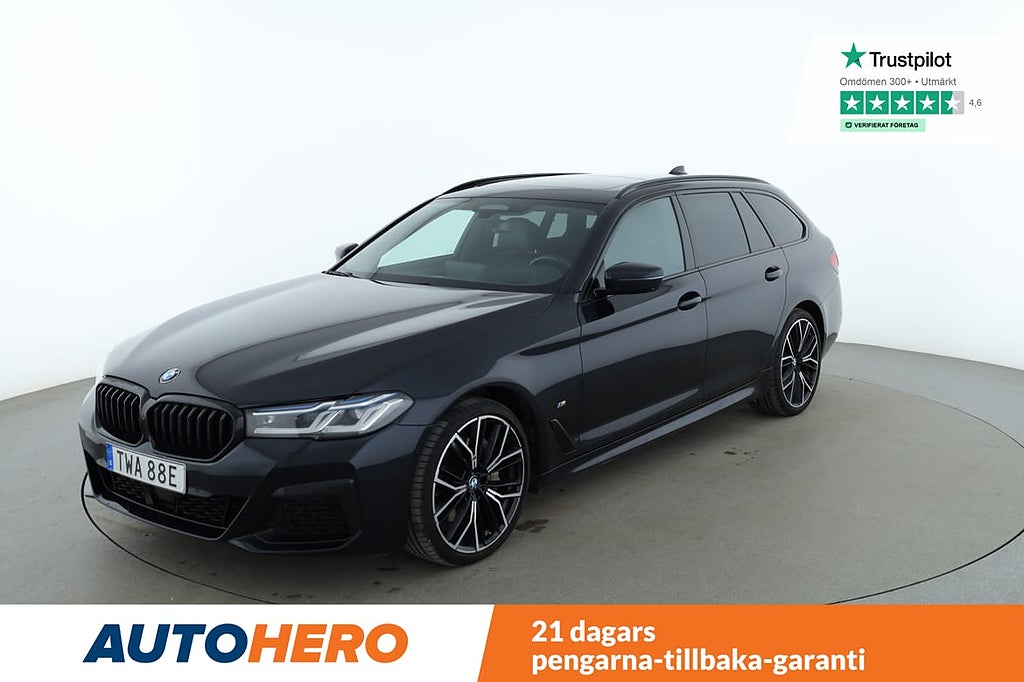 BMW 540 d xDrive Touring d M Sport / Pano, B&W, 360°, Lane assist, Värm.
