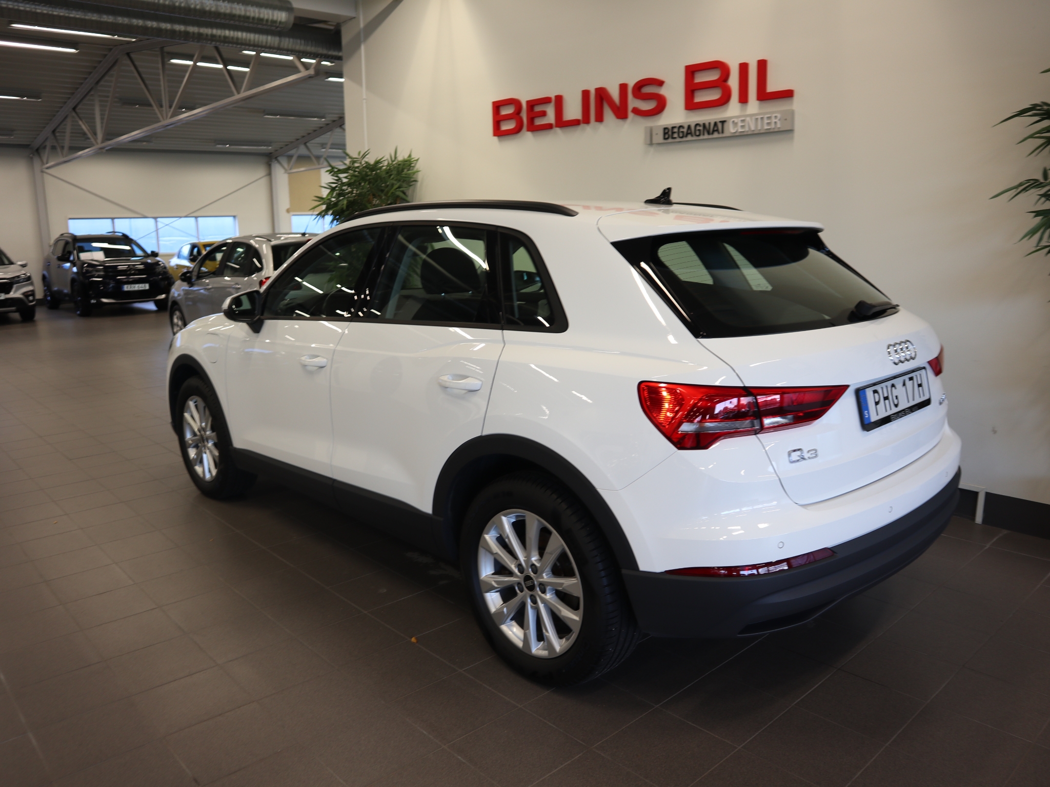 Audi Q3 2023, photo 3/34