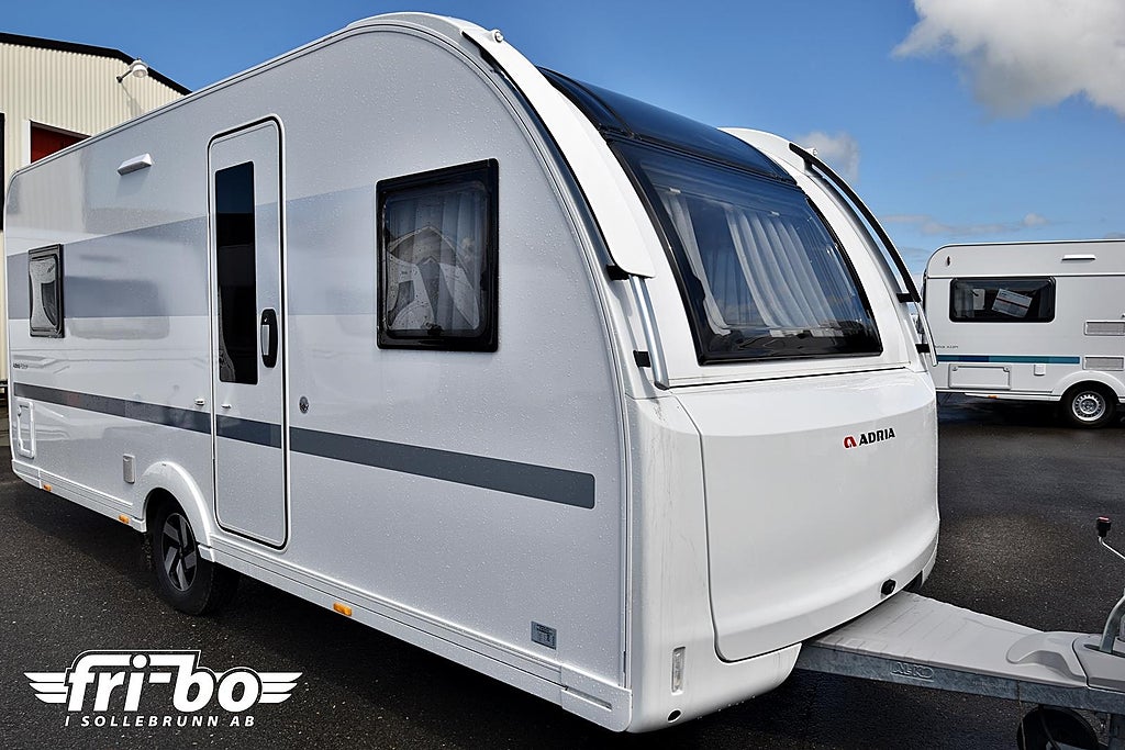Adria 522 UP Adora , Dubbelbädd