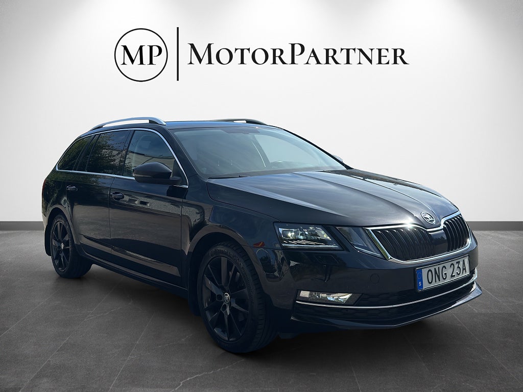 Skoda Octavia 1.5 TSI Style Cockpit Navi CANTON Kamera Drag Värmare