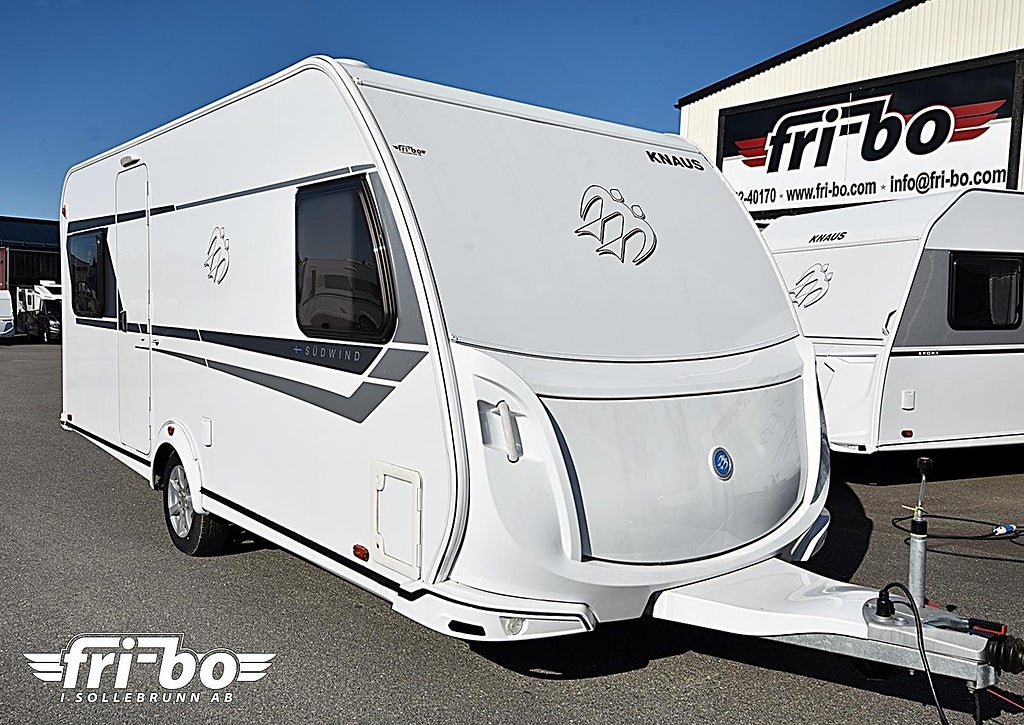 Knaus 500 FU Südwind, Dubbelbädd