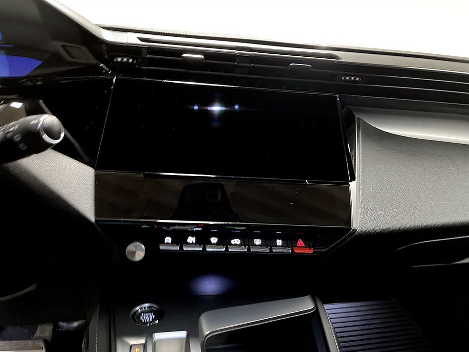 Bild på Peugeot 308 5D GT Hybrid 225hk Aut - B-KAMERA, RATTVÄRME