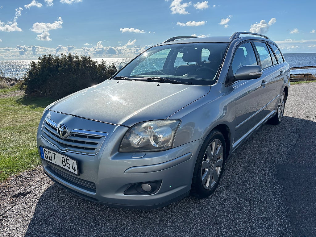 Toyota Avensis Kombi 2.0 VVT-i Automat 